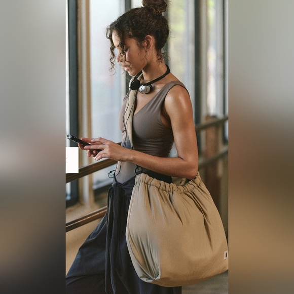 Free People Movement Coral Color Flame (Sold Out Online) Rest Day Carryall Bag - Picture 6 of 6